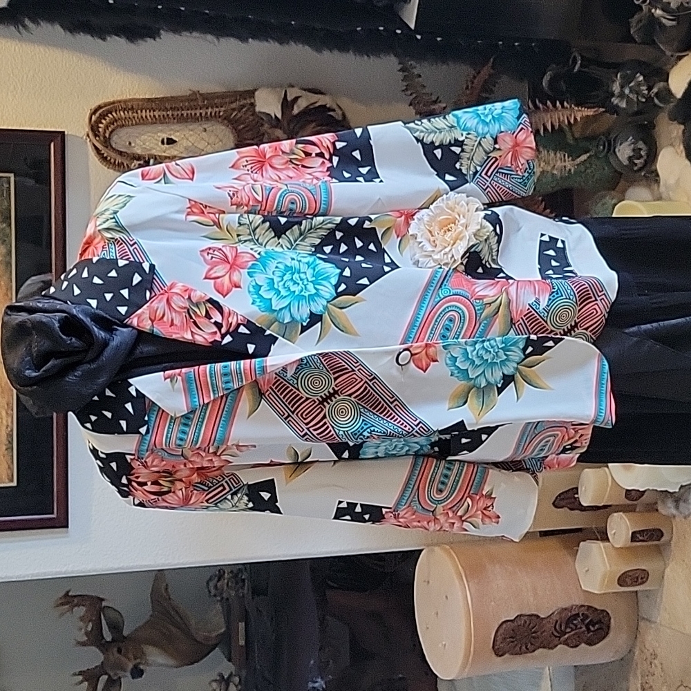 SILKY SATIN BLAZER JACKET